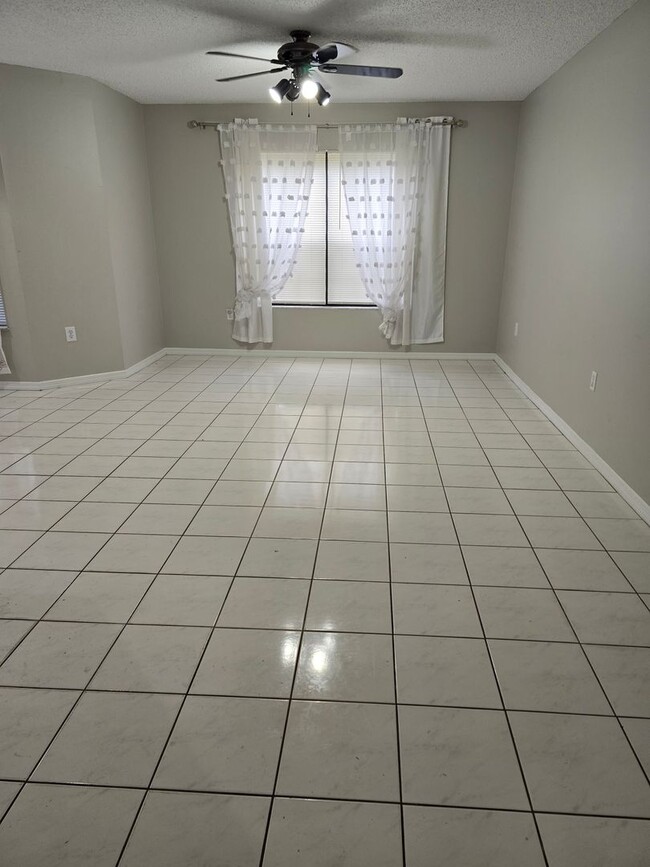 Building Photo - Gorgeous 3/2/2 with Pool in Inverness!!!