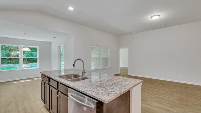 Building Photo - Hartford - Statesboro 3 Bed 2 Bath