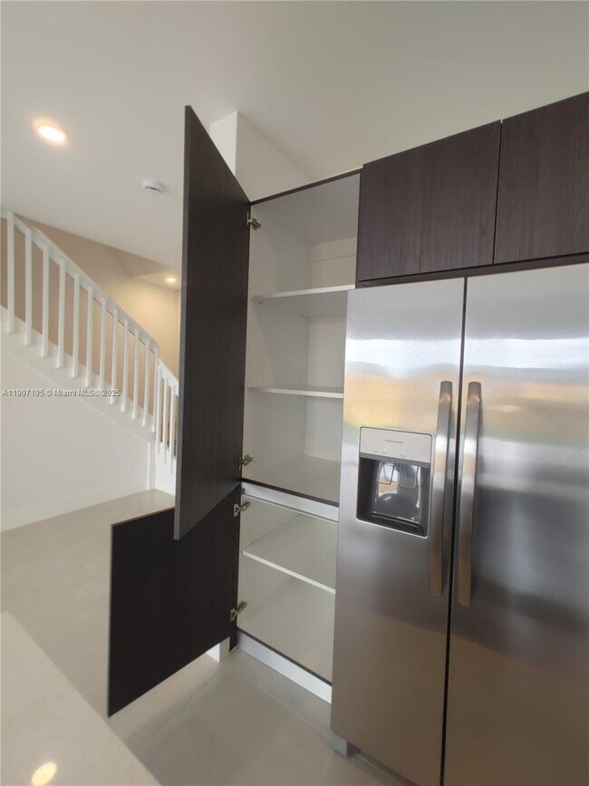 Building Photo - 34468 SW 191st Ct