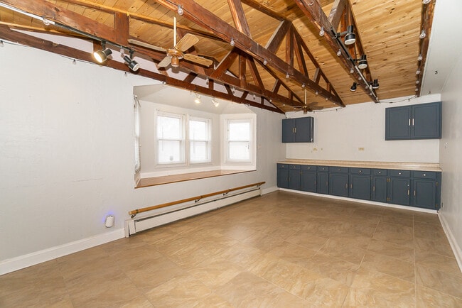 Building Photo - 4600 Warsaw Ave