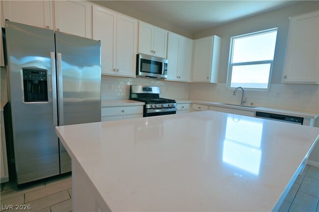 Building Photo - 10205 Starlit Cyn Ct
