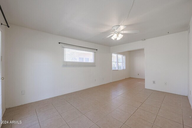 Building Photo - 7030 N 14th Ave
