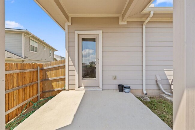 Building Photo - 7713 Jacobean WY