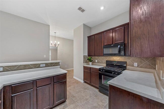Building Photo - 922 Fulbourne Dr