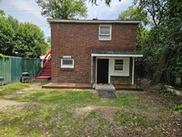 Building Photo - 2325-2325 Laurie St