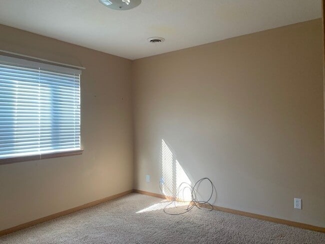 Building Photo - Italian Estates Property Management