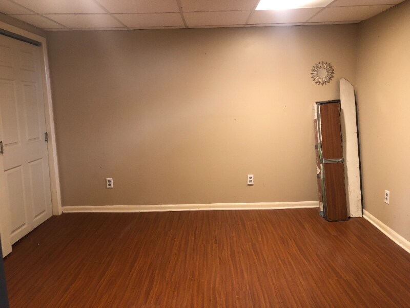 Building Photo - 76 Cornwell Ave