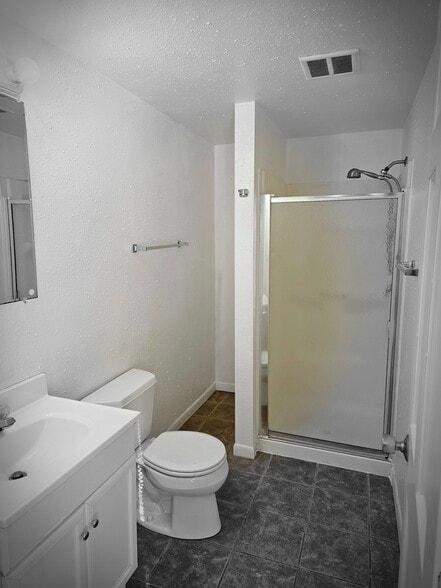 Building Photo - 244 S 4th St