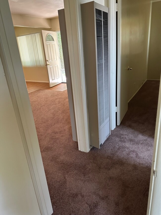 Building Photo - 515 W Foothill Blvd