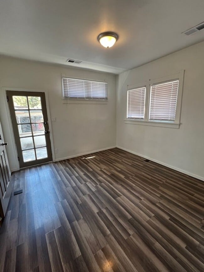 Building Photo - Can’t get any closer to Downtown Albuquerque, two bedroom one bath duplex