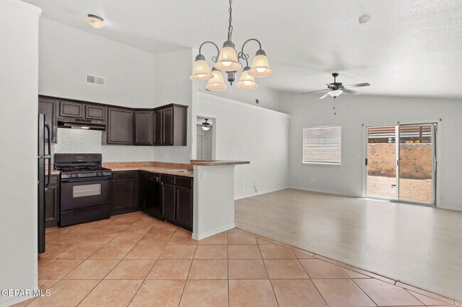 Building Photo - 4800 Kiko A Fierro Dr