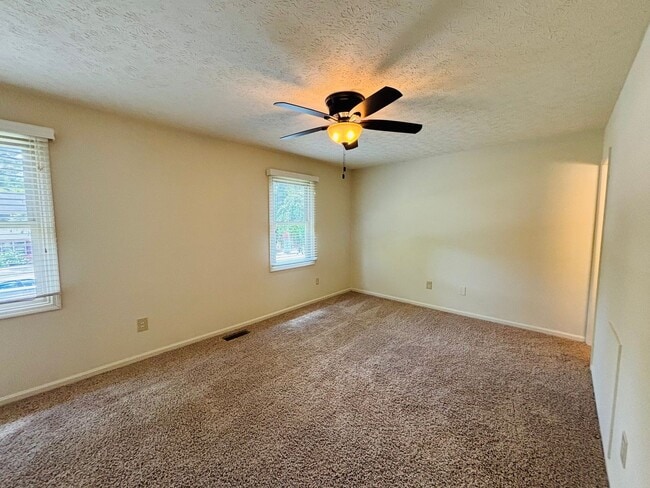 Building Photo - 1704 Emerald St