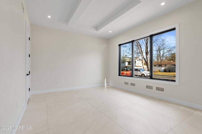 Building Photo - 150 Ampere Ave