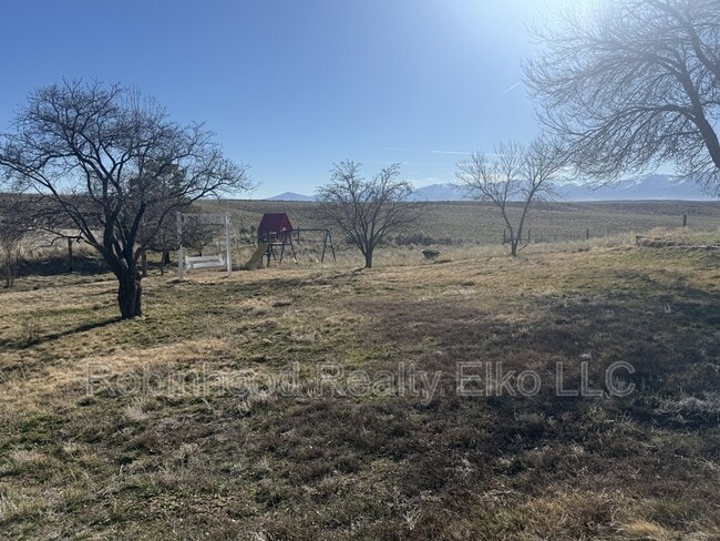 Building Photo - 300 Rustic Dr