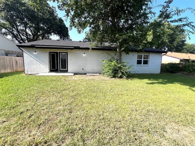 Building Photo - 1809 Pilot Way