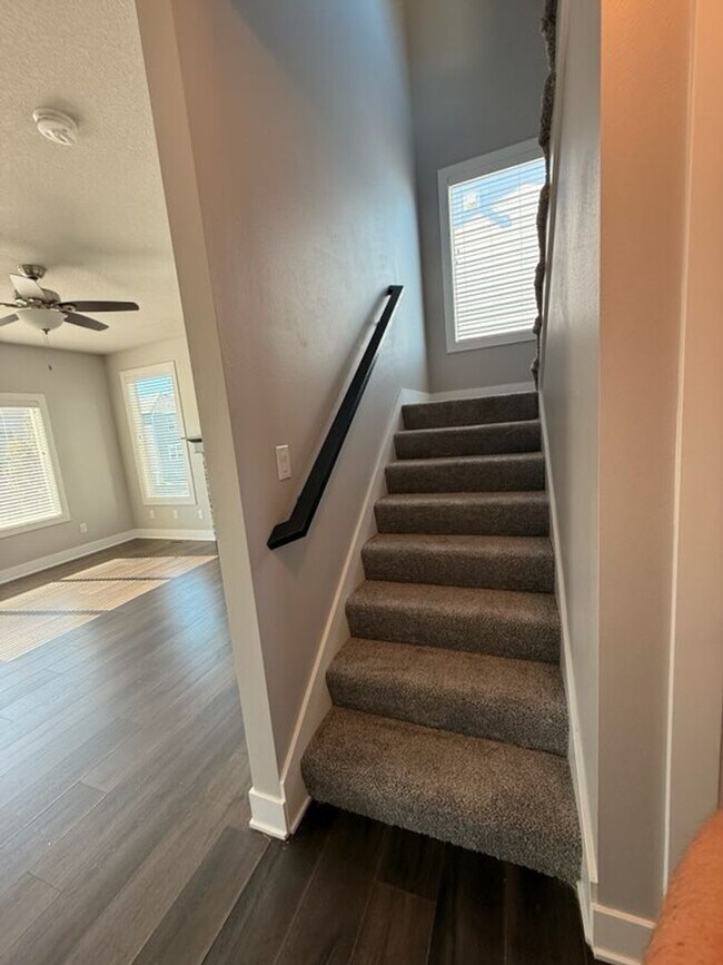Building Photo - Beautiful 3 Bedroom Single Family Home in ...