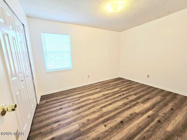 Building Photo - 130 Beulah Ave