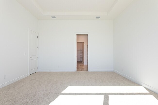 Building Photo - 9155 SW Esule Way