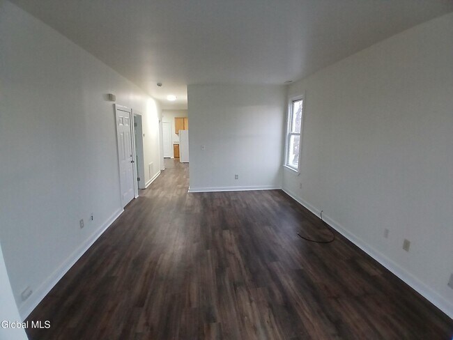 Building Photo - 91 Park Ave