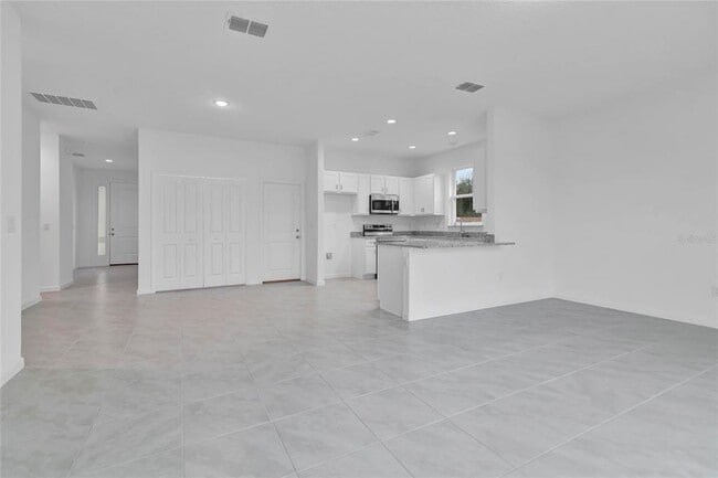 Building Photo - 925 Magnolia Ave