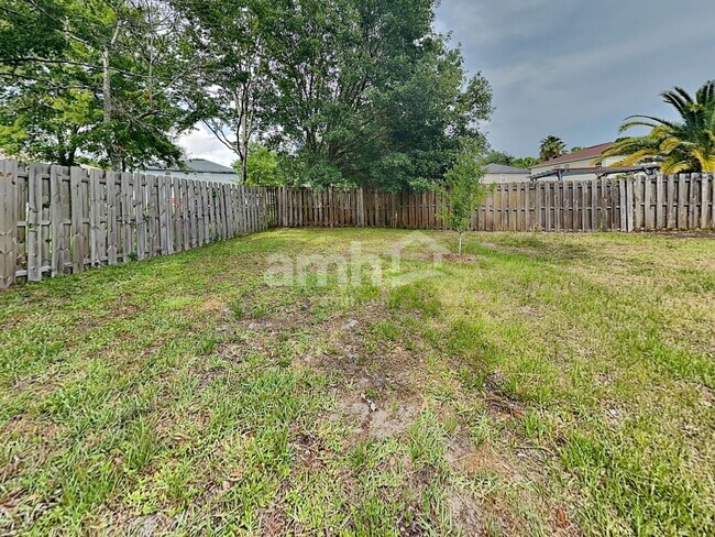 Building Photo - 1211 Spring Creek Ct