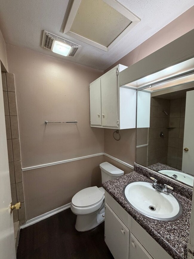 Building Photo - NICE 3 BEDROOM HOME WITH 2 FULL BATHS IN NORTH EAST IND. SCHOOL DISTRICT FEATURING VINYL PLANK "W...