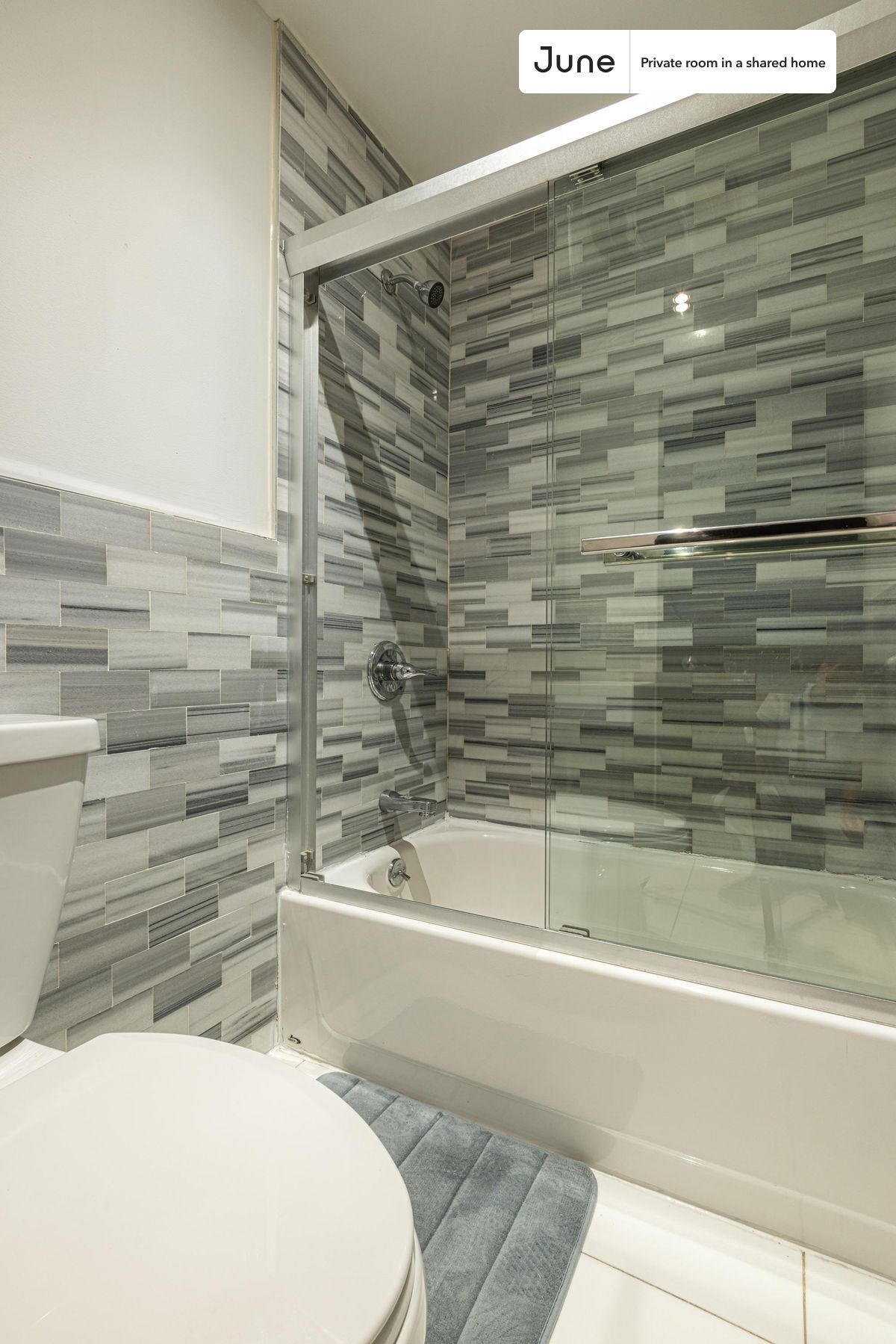 Building Photo - Room in Shared 4 bed/2 bath home