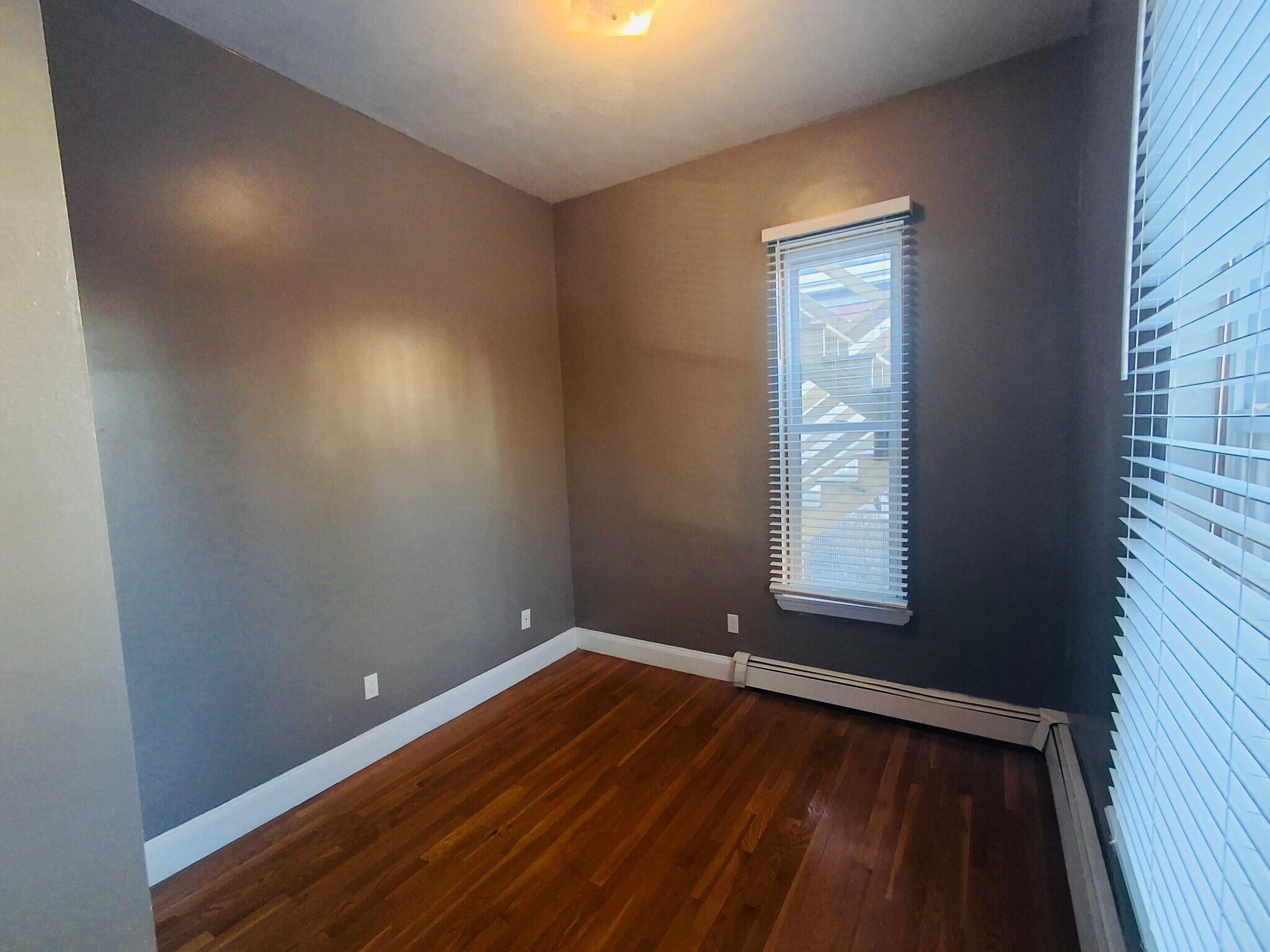 Building Photo - 95 Dale St