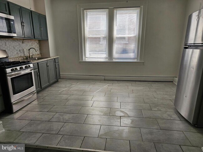 Building Photo - 2049 N 62nd St