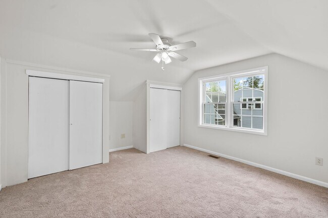 Building Photo - Charming Conshohocken Home | 2 Beds, 2 Baths, Finished Basement, Wine Cellar & 2 Parking Spaces