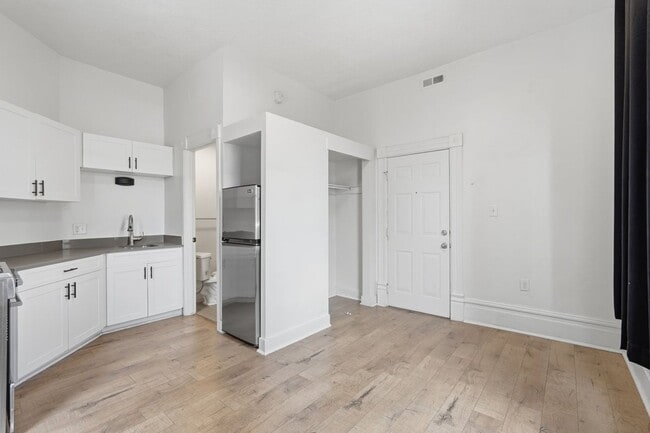Interior Photo - Council Crest Apartments