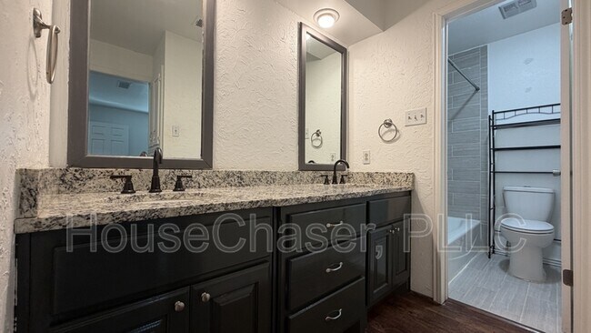 Building Photo - 6610 Huron Ave