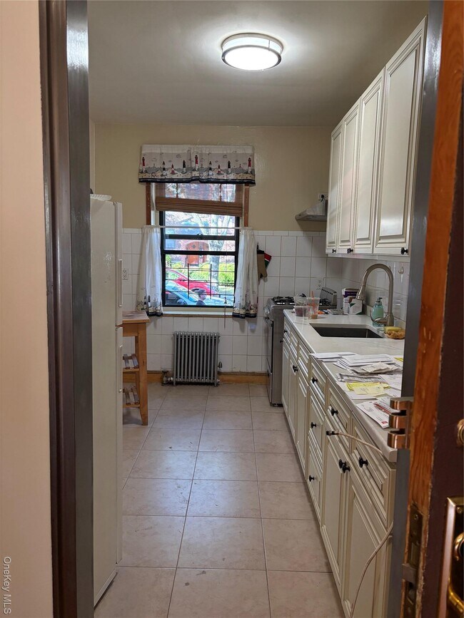 Building Photo - 21-41 78th St