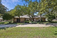Building Photo - 2200 Shadow Creek Ct