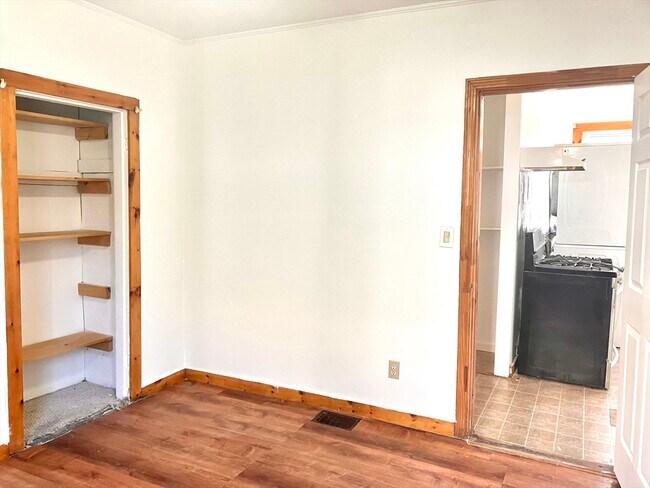 Building Photo - 4 Sisson Terrace