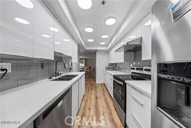 Building Photo - 10660 Wilshire Blvd