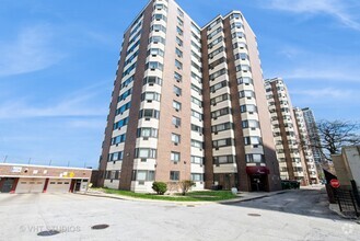 Building Photo - 7337 S South Shore Dr
