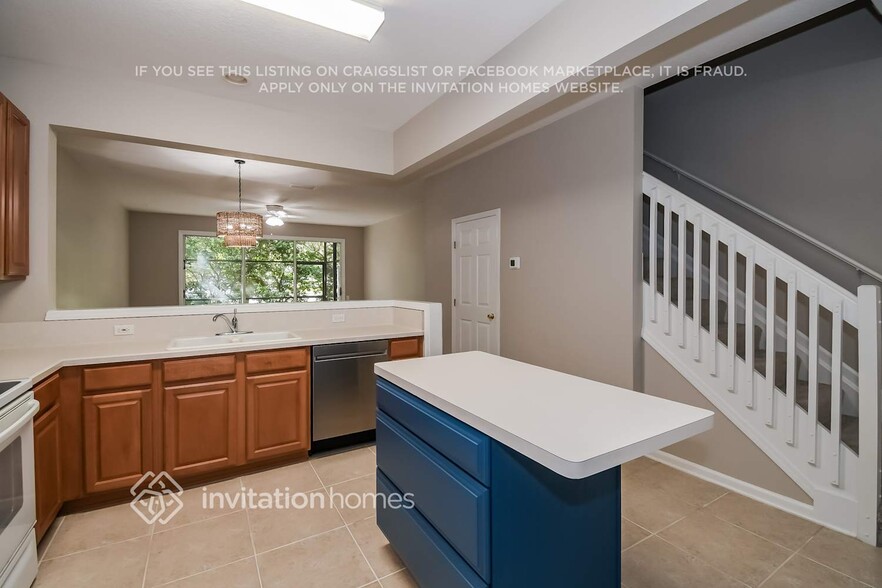 Building Photo - 7542 Scarlet Ibis Ln