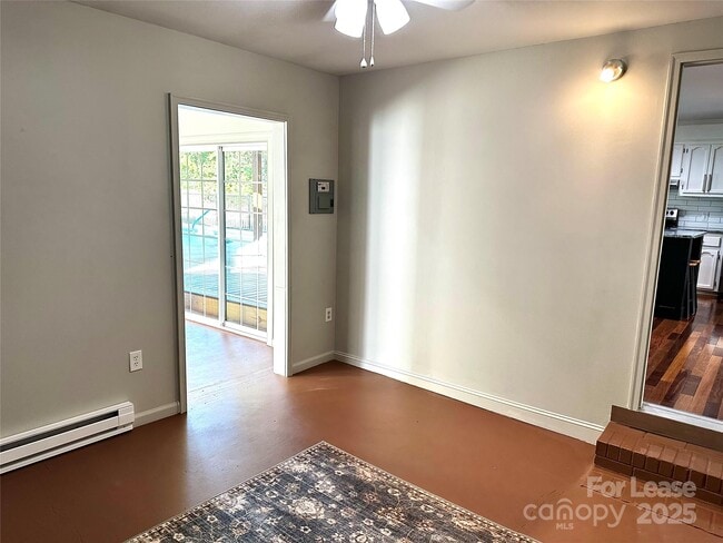 Building Photo - 2054 Hickory Hills Dr