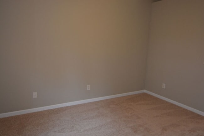 Building Photo - Sophisticated Living Near RTP & Duke