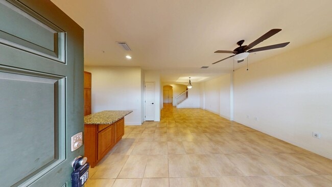 Building Photo - 4/3.5 TOWNHOME VILLA in Waterstone-Davenport