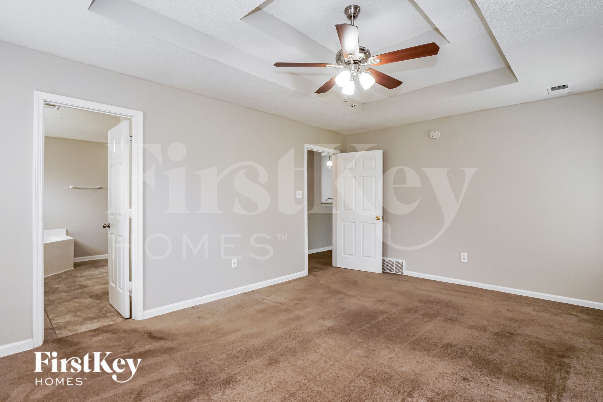 Building Photo - 7601 Broken Hickory Dr