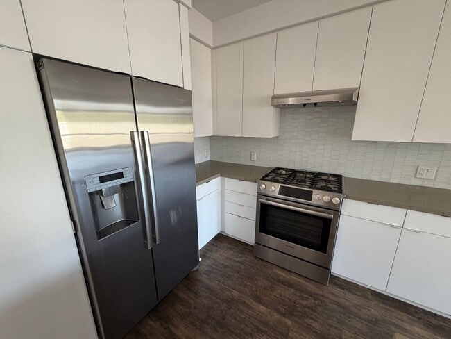 Building Photo - $2,695 / 1 BR - STYLISH & CONVENIENT HOME IN THE HEART OF FREMONT!