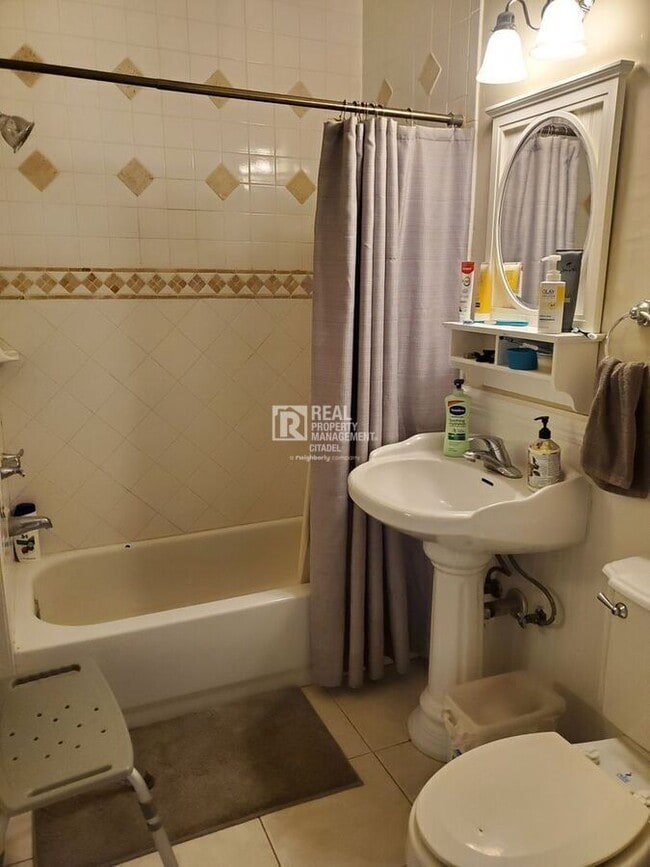 Building Photo - 43360 7th St E