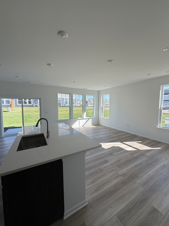 Building Photo - 12058 Jordi Rd