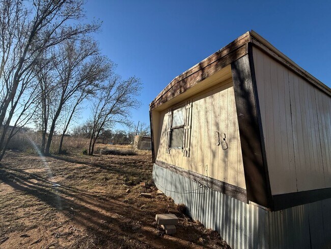 Building Photo - 50 Ute Rd