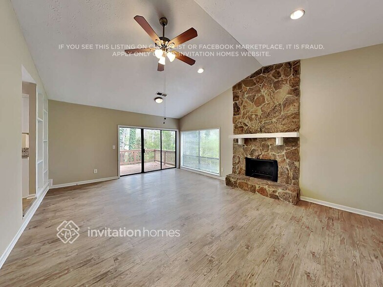 Building Photo - 2690 Big Oaks Dr