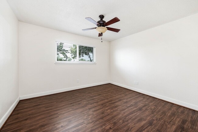 Building Photo - 18909 Walden Forest Dr