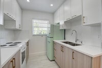 Building Photo - 502 N H St