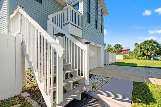 Building Photo - 4004 Centavo Ct